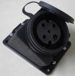 70a4139070bd9aa3a2dc9380422e85da