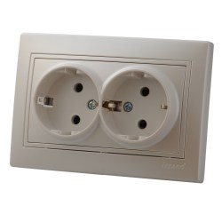 8a008a0dbbd1e6935881bfe458805ca5